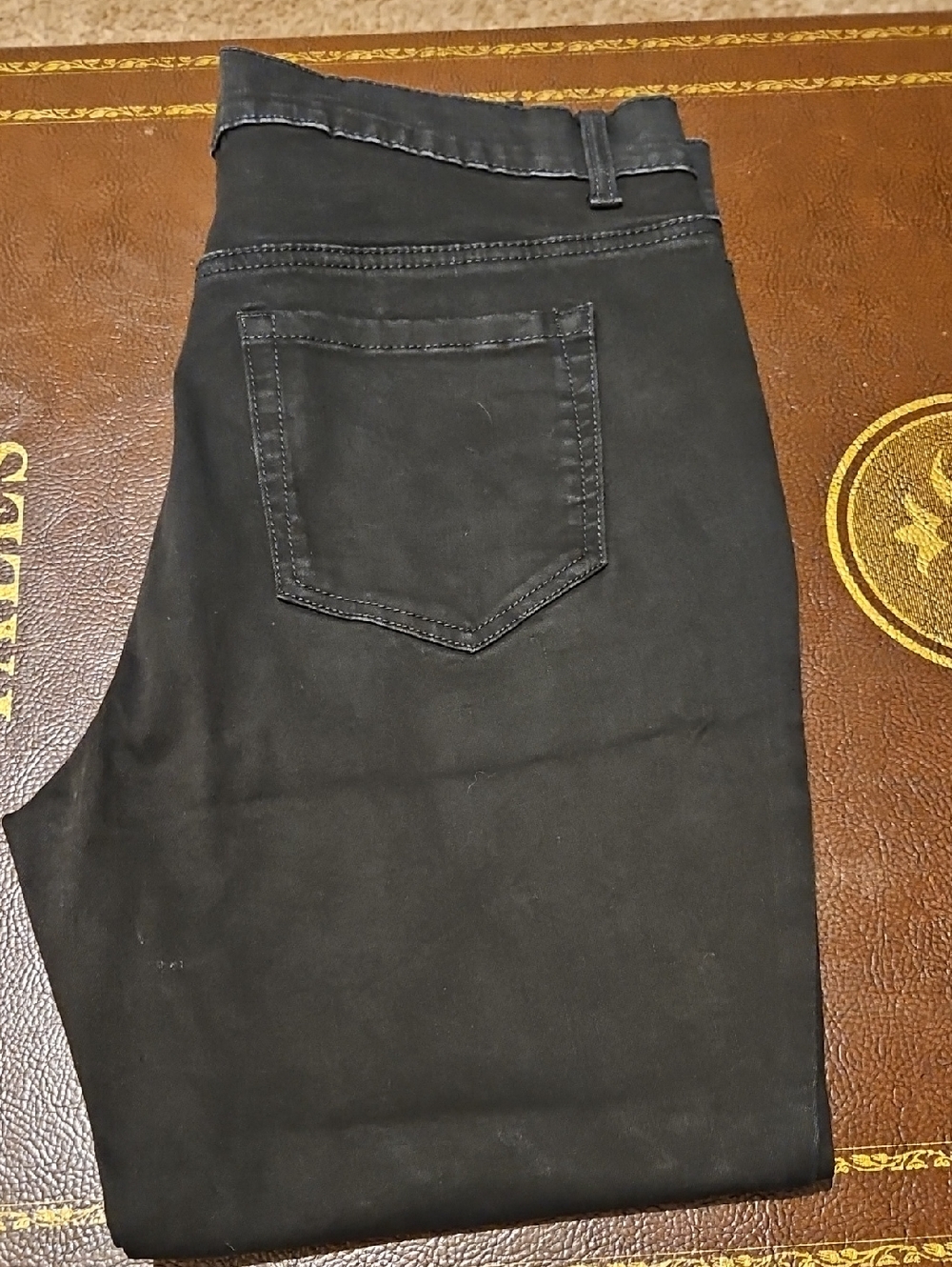 Terra & Sky Woman's Slim Straight Jeans - Black